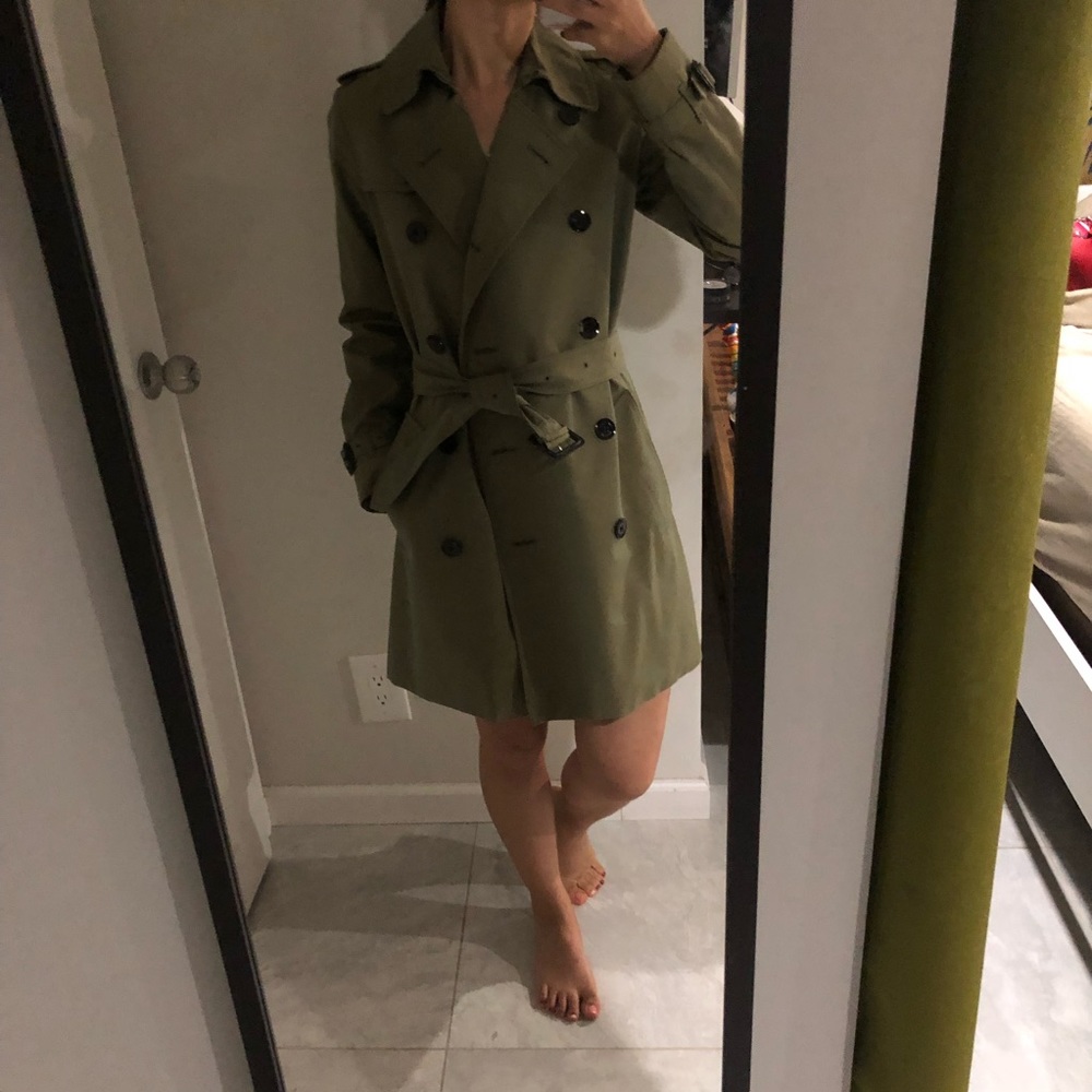 Burberry London Trench light military green size 2